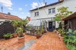 Vielseitiges Ein- bis Zweifamilienhaus: 8 Zimmer, 160 m², Traumgarten & Garage - Reihenendhaus Theisbergstegen | Angebot:27302035