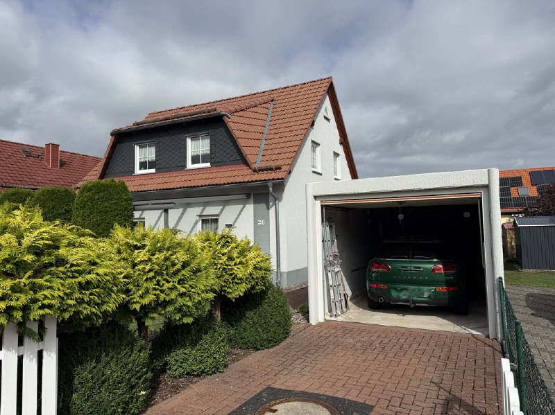 Garage am Haus