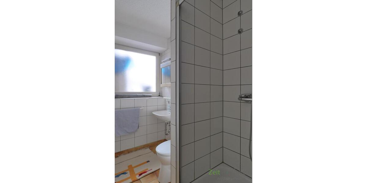 Dusche im Bad