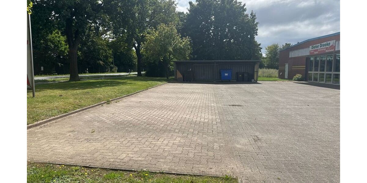 Parkflächen direkt am Objekt
