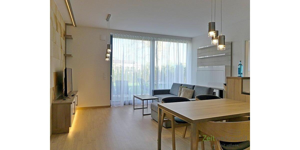 Wohnzimmer mit Esstisch