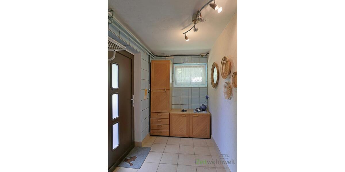 Flur und Garderobe (altes Foto)