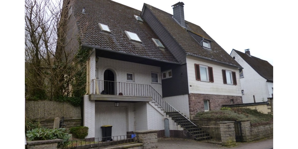 Wohnhaus mit Garage und Garten im Hochsolling - Einfamilienhaus Holzminden | Angebot:27003013