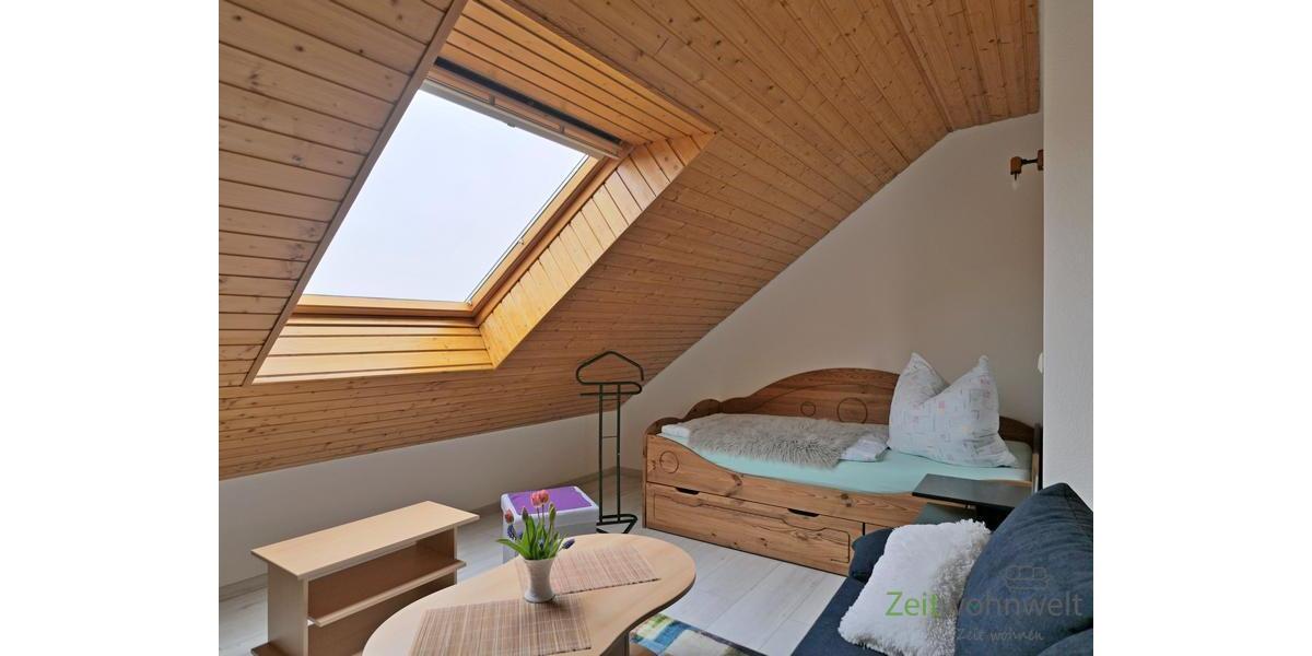 Blick zum Bett