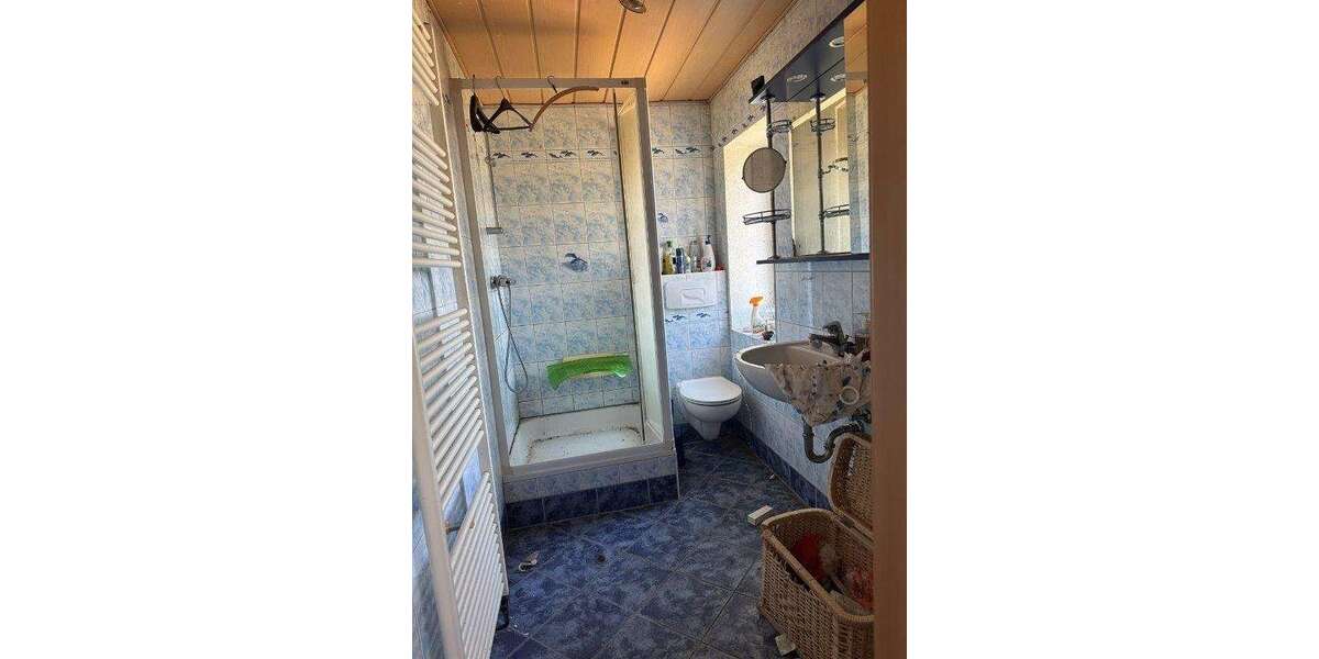 Bad im OG- Nebenhaus