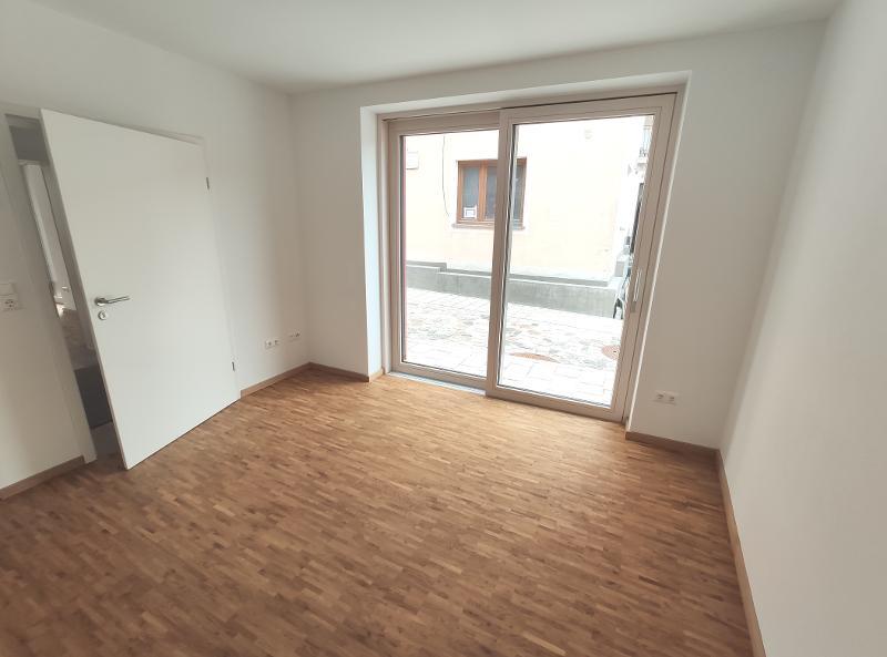 EG: Schlafen / Besprechungsraum Bild 2