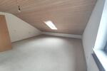 3 Zi. DG Wohnung mit Küche, Gartenmitbenutzung und Stellplatz - Etagenwohnung Weisendorf | Angebot:24351111