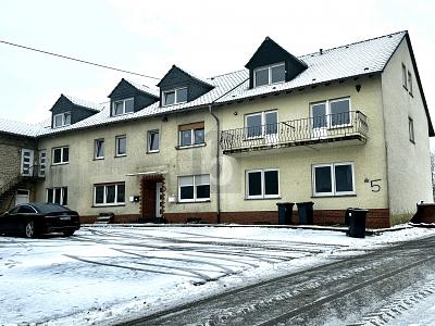 SANIERUNGSPROJEKT MIT ENTWICKLUNGS-POTENZIAL - Mehrfamilienhaus, Wohnhaus Schleid | Angebot:26881813
