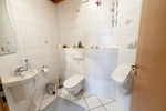 Panoramablick inklusive – Repräsentatives Familienanwesen mit Einliegerwohnung - Zweifamilienhaus Einselthum Rheinland-Pfalz | Angebot:27178788