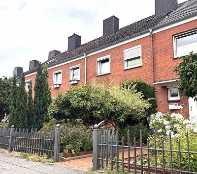 HIERNACH SUCHEN SIE - SOLIDES ZUHAUSE IN STODO - Reihenhaus Stockelsdorf | Angebot:27391027