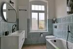 (EF1113_M) Gera: Röppisch, stilsicher möblierte Wohnung mit Holzdielung, Balkon, PKW-Stellplatz und Garten - Etagenwohnung Gera Röppisch | Angebot:26972311
