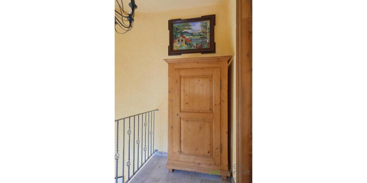Garderobenschrank im Vorflur
