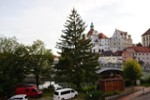 Lage, Lage, Lage - Schöne 3 Zimmer Maisonette Wohnung auf der Leopoldineninsel mit Blick auf das Schloss in Neuburg - Ein neues Zuhause von SOWA Immobilien und Finanzen Ihr Experte vor Ort - Maisonettenwohnung Neuburg an der Donau | Angebot:27207548