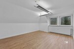 Eigentumswohnung im 2 Fam. Haus auch als Büro nutzbar großer Garten, Sauna, Garage unter 1.500 EURm² - Etagenwohnung Syke Lindhof | Angebot:27459757
