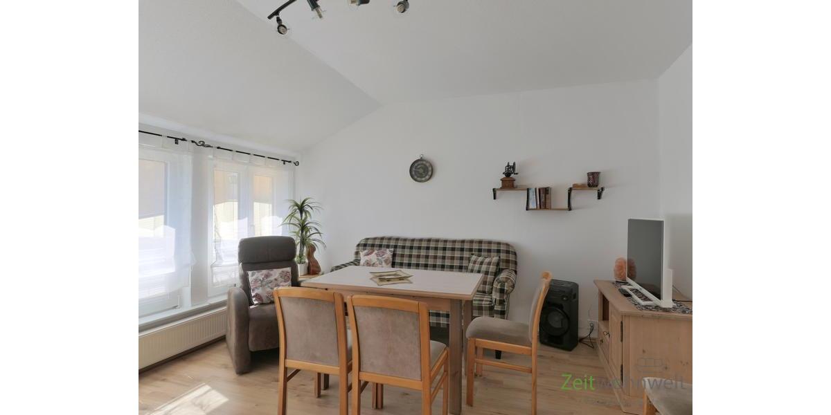 Wohnzimmer-Sitzecke und TV