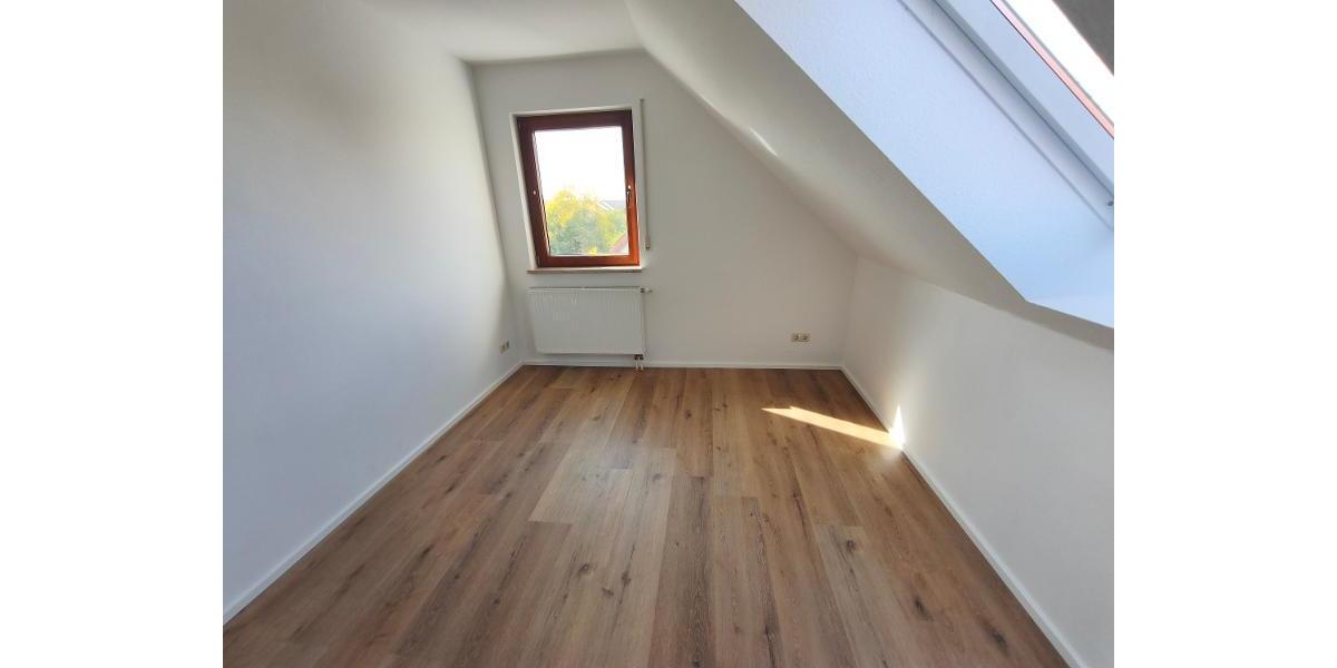 Kinder- /Arbeitszimmer Bild 2