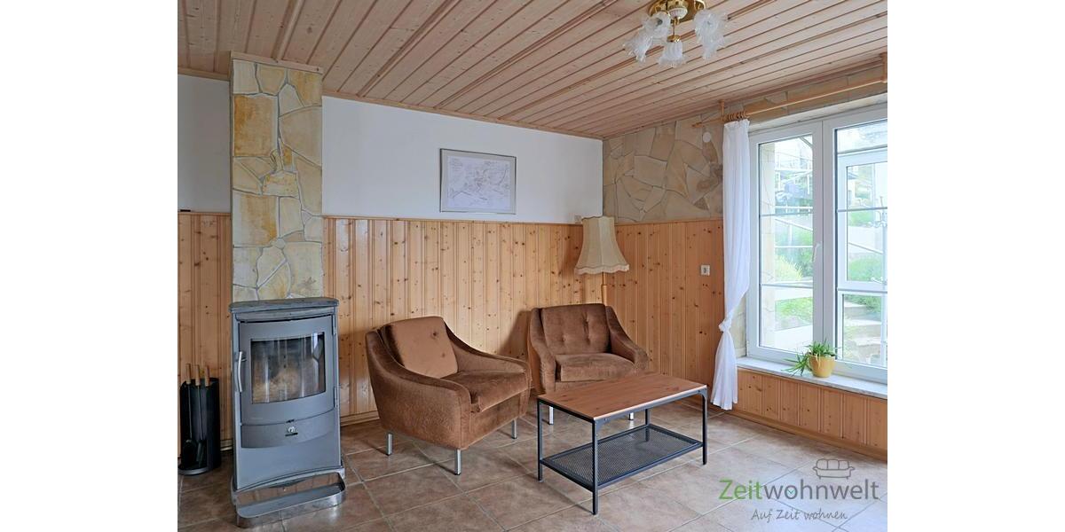Wohnbereich mit Kamin