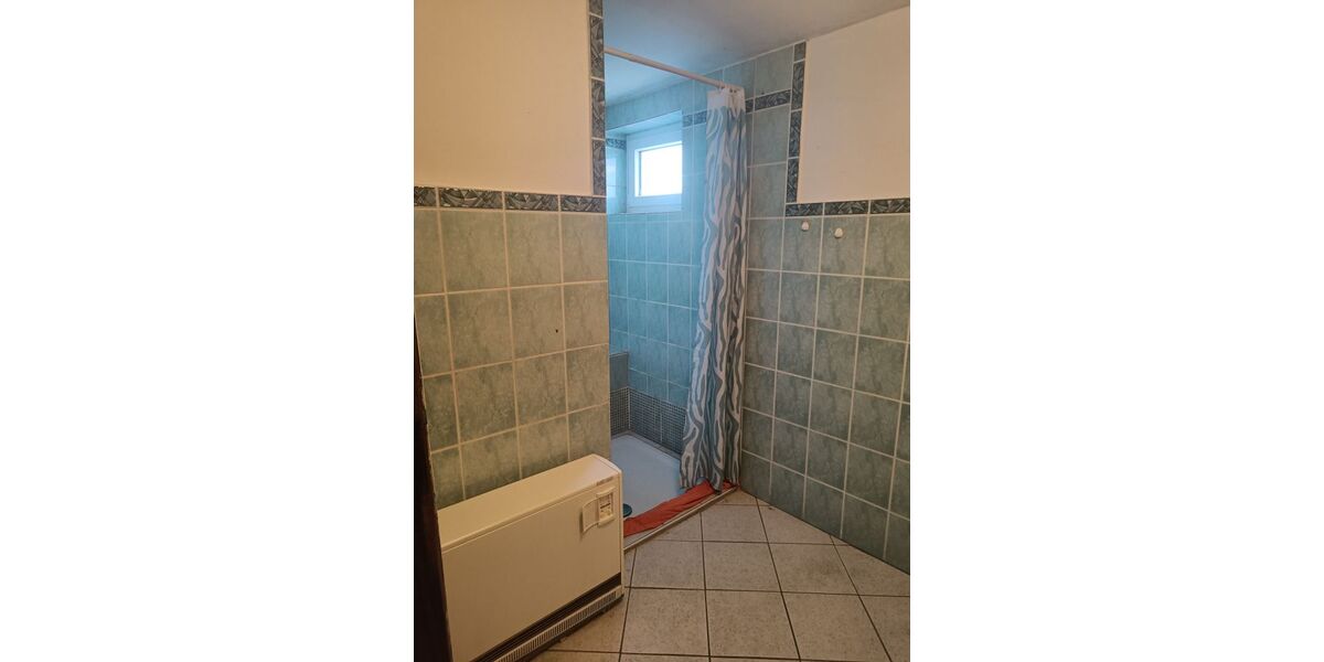 Bad mit Dusche