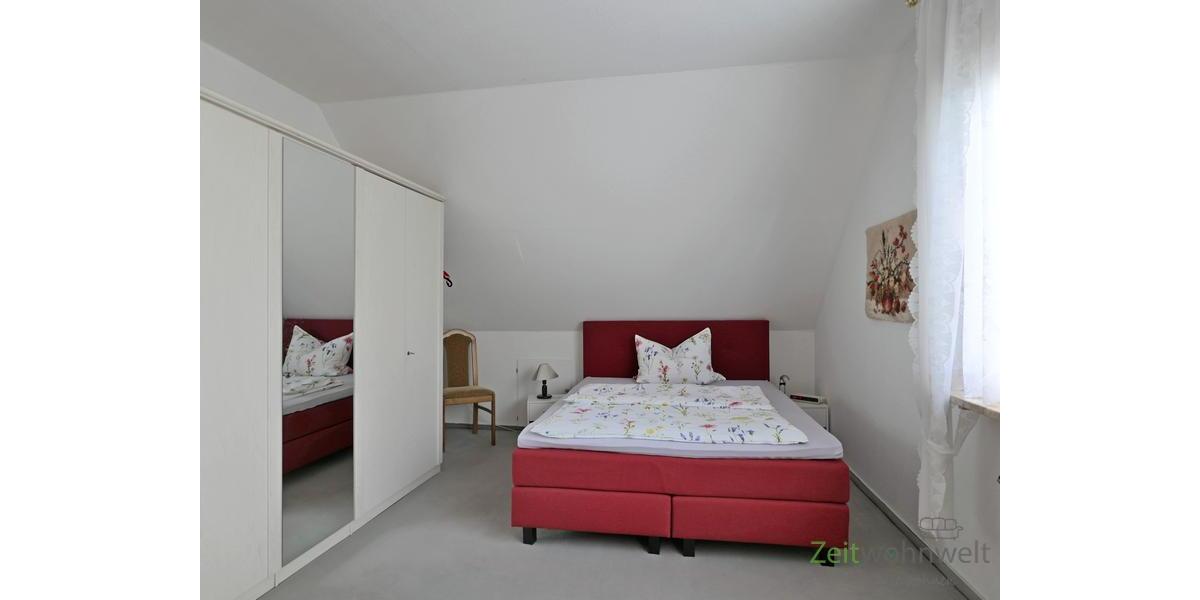 Doppelbett im Schlafzimmer