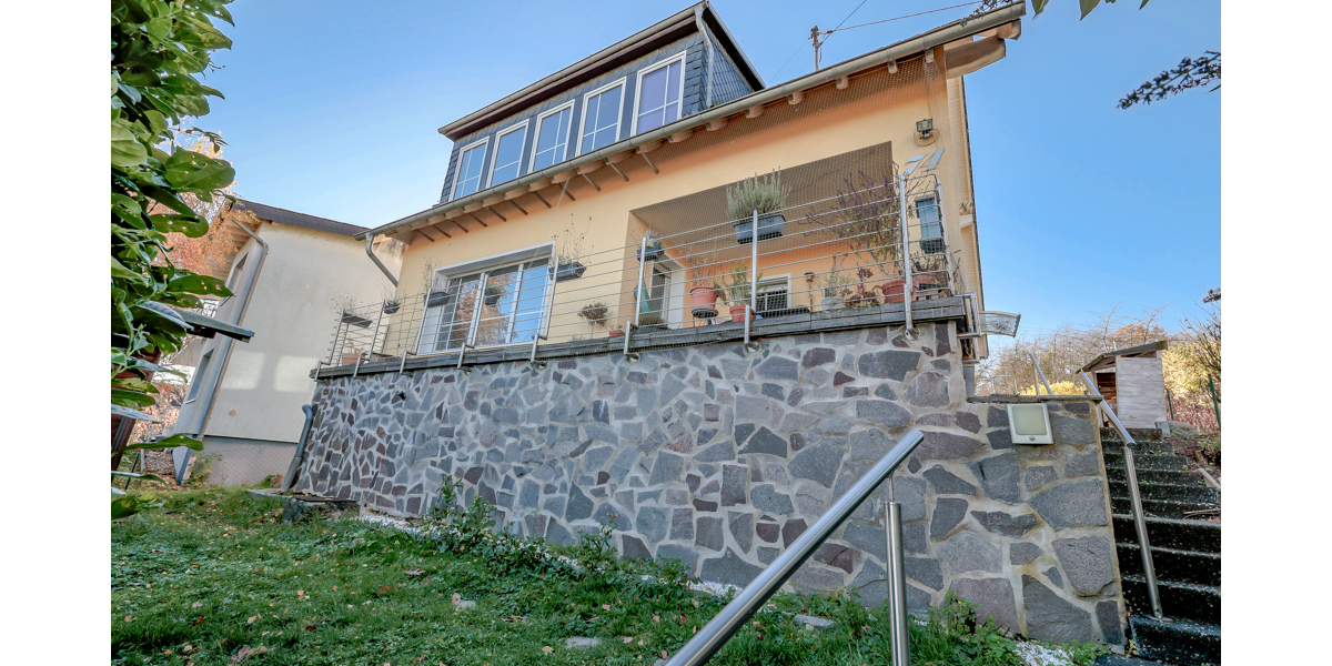 Bezugsfreies Ein- oder Zweifamilienhaus mit vielseitigen Nutzungsmöglichkeiten *provisionsfrei* - Einfamilienhaus Königswinter | Angebot:26193316
