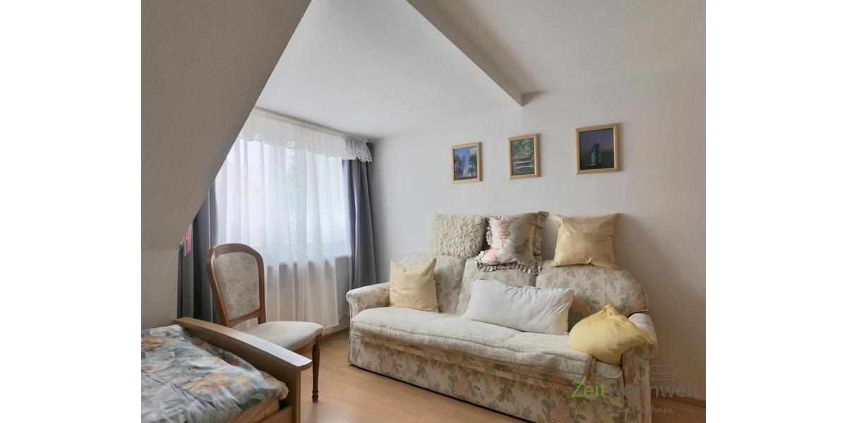 Gäste-Sofa im Schlafzimmer