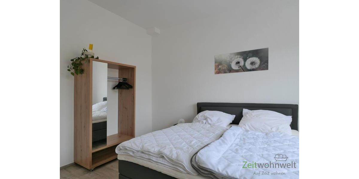 Regalschrank im Schlafzimmer