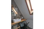 (EF1063_M) Kassel-Stadt: Kirchditmold, preiswerte möblierte Dachgeschosswohnung mit Balkon in ruhiger Randlage - Etagenwohnung Kassel Kirchditmold | Angebot:26972318