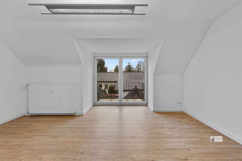 OG Büroraum 3 mit Balkon