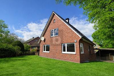 IHR NEUES ZUHAUSE MIT GARTENIDYLLE - Einfamilienhaus Schenefeld | Angebot:26875682