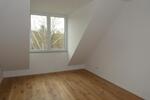 Neue helle Dachgeschoßwohnung mit moderner Heiztechnik im Energiesparhaus Bonn-Endenich - Dachgeschoßwohnung Bonn Dransdorf | Angebot:27302388