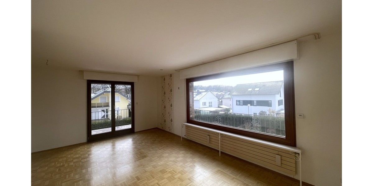 Freistehendes Einfamilienhaus in ruhiger Wohnlage mit Garten und Doppelgarage - Einfamilienhaus Königswinter Thomasberg | Angebot:27069462