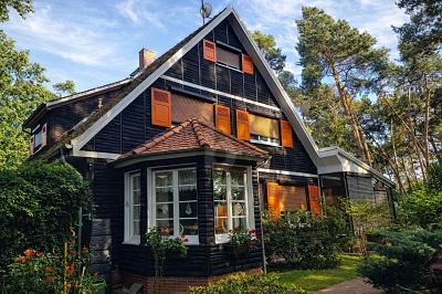 NORDISCHES FLAIR TRIFFT NATURIDYLLE M. NEBENGELASS - Einfamilienhaus Schönfeld | Angebot:27436898