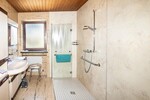Großzügiges Haus mit 2 Wohneinheiten möglich – ideal für Familie oder Vermietung - Einfamilienhaus Schönsee | Angebot:26443086