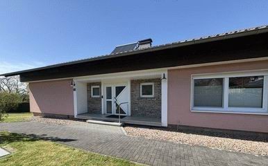 EFH in exponierter Lage Urlaubsflair - Einfamilienhaus Bad Karlshafen | Angebot:26102664