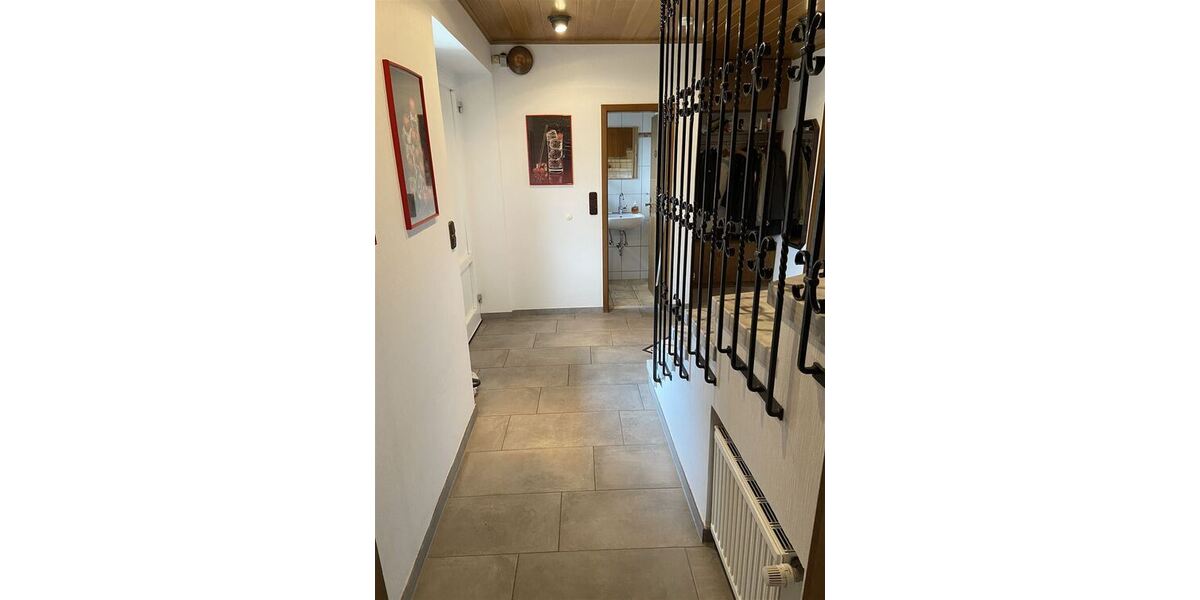 Flur u. Treppe in Mamor