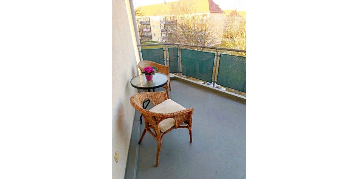 Provisionsfrei* !! Blick ins Grüne !! ruhige WOHNUNG * sonniger BALKON * Stellplatz in Tiefgarage * DRESDEN-REICK - Etagenwohnung Dresden Blasewitz | Angebot:26815480