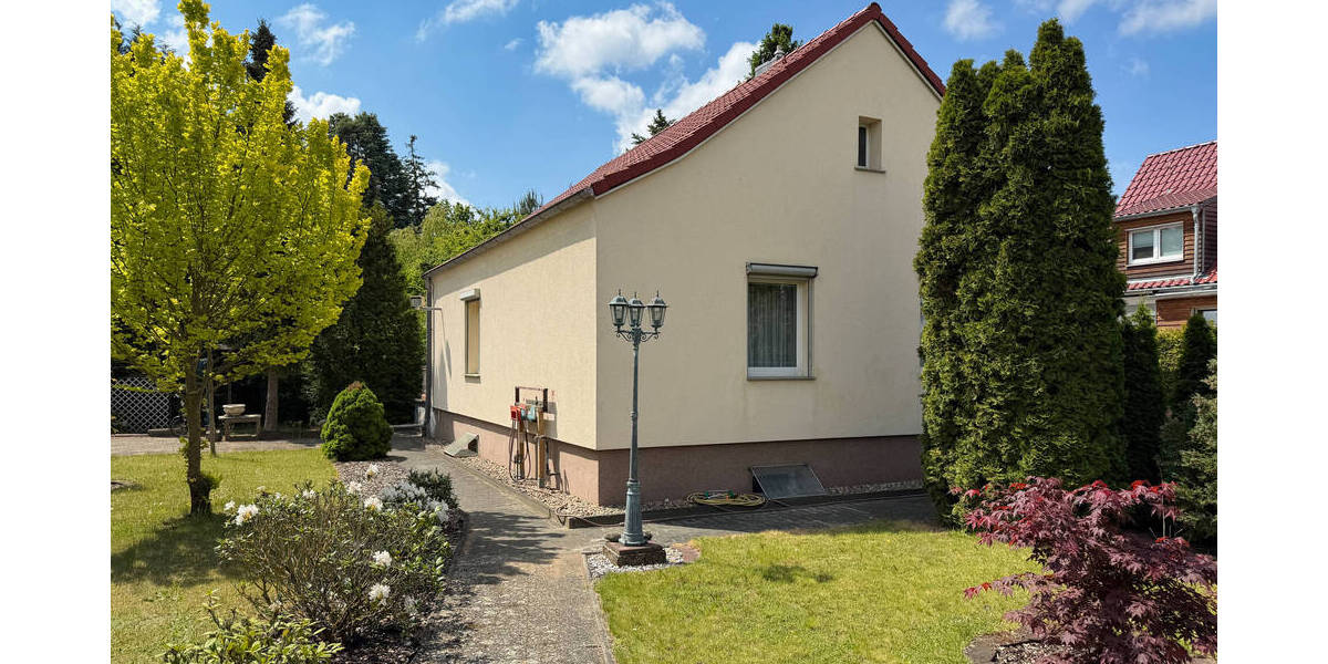 Sanierungsbedürftiges Einfamilienhaus auf ruhigem, sonnigem Grundstück in Berlin-Mahlsdorf - Einfamilienhaus Berlin Mahlsdorf | Angebot:26836318