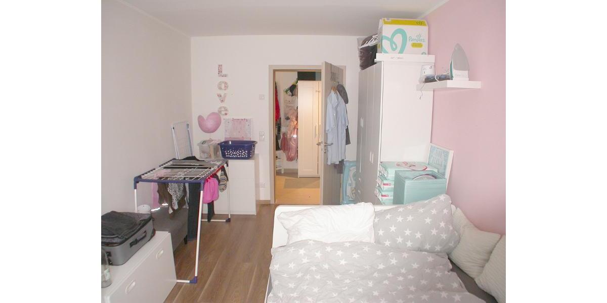 Kind 2 / Arbeitszimmer Bild 2