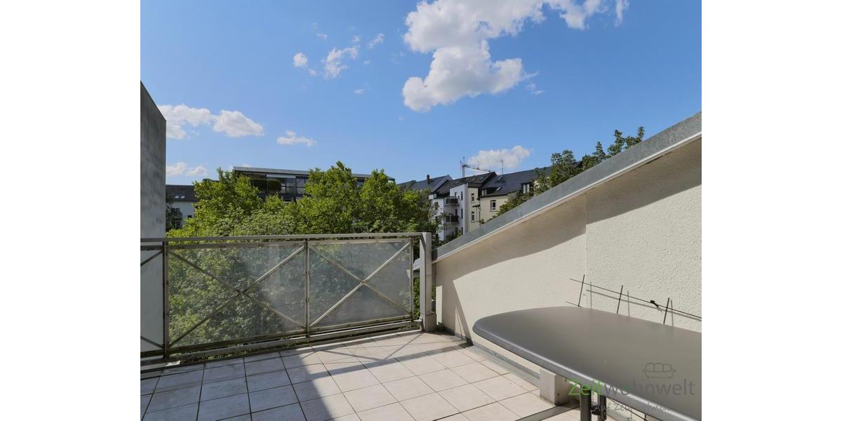 Dachbalkon zum grünen Innenhof