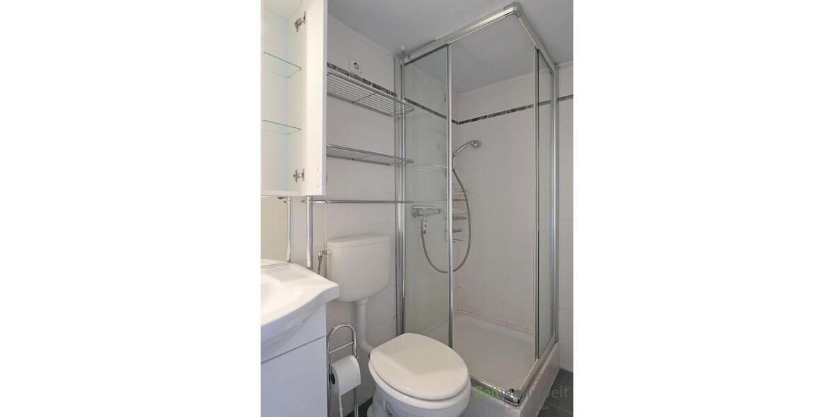 Dusche und WC