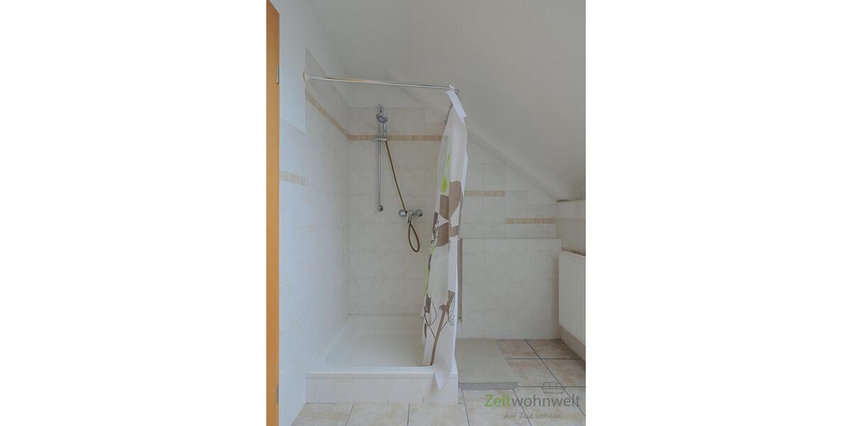 Dusche im Bad