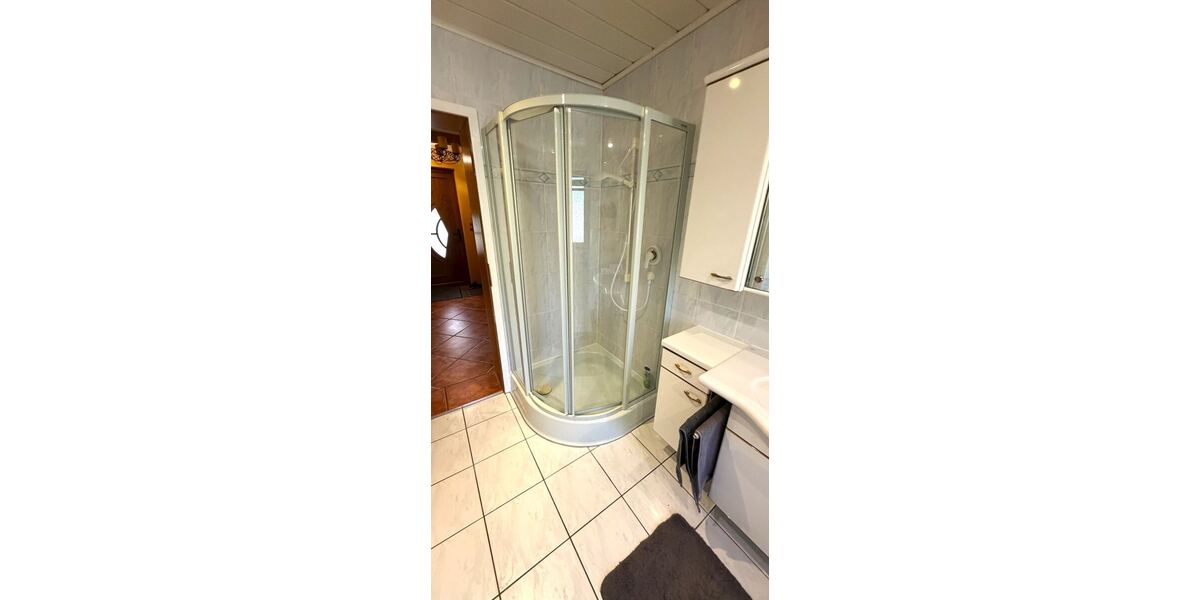 Bad mit Dusche