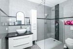Modernes Gartenrefugium mit großzügigem Wohnbereich und zwei Stellplätzen in guter Lage zu verkaufen - Etagenwohnung Cham / Chammünster Chammünster | Angebot:26725968