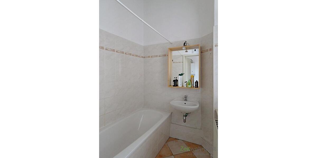 Bad mit Wanne