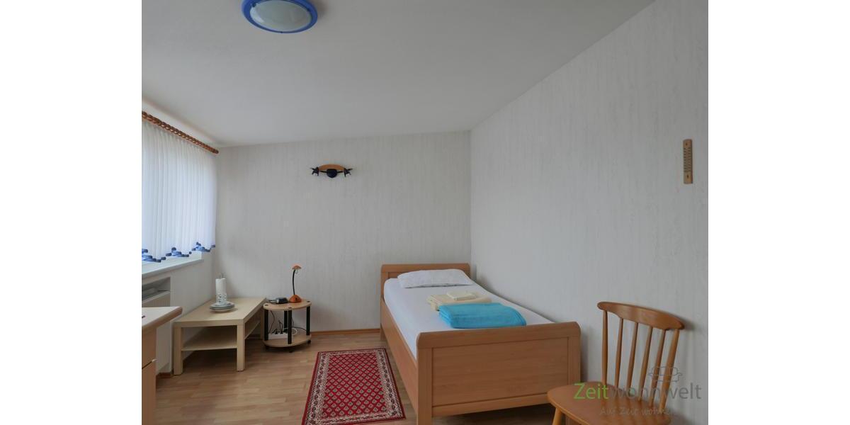 Blick zum Bett