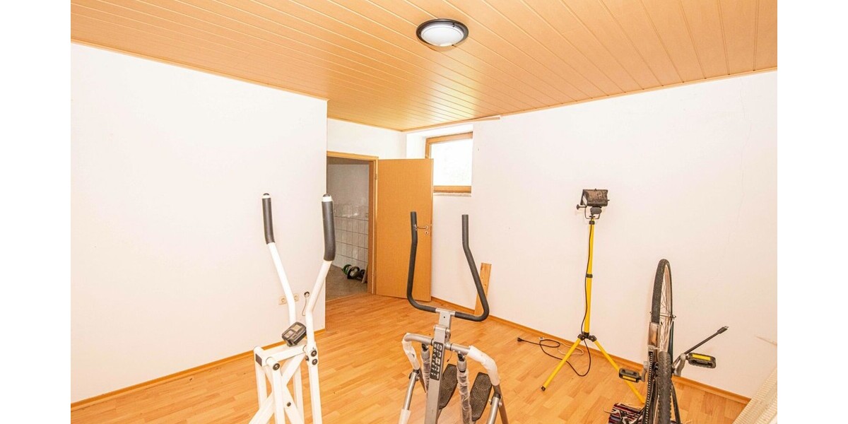 Einliegerwohnung_EG_Schlafzimmer(2)