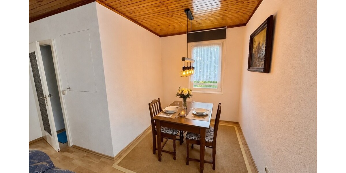mit Esszimmer
