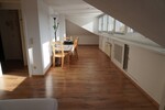 Provisionsfrei* SOFORT FREI! Rhein-nah - 2-Zm Penthouse Oberkassel - renoviert, Klimaanlage Einbauküche 55m² - Einfamilienhaus Düsseldorf Oberkassel | Angebot:25926108