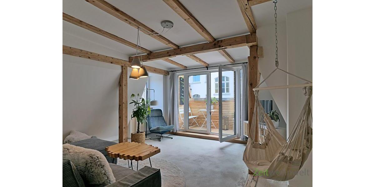 Blick ins Wohnzimmer