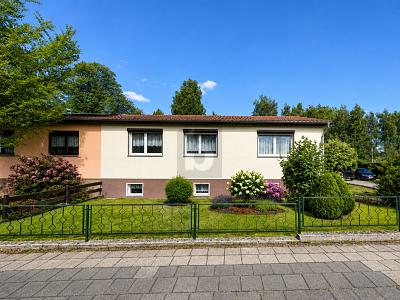 WOHNEN IN ENTSPANNTER NACHBARSCHAFT - Doppelhaushälfte Osterburg | Angebot:26869140